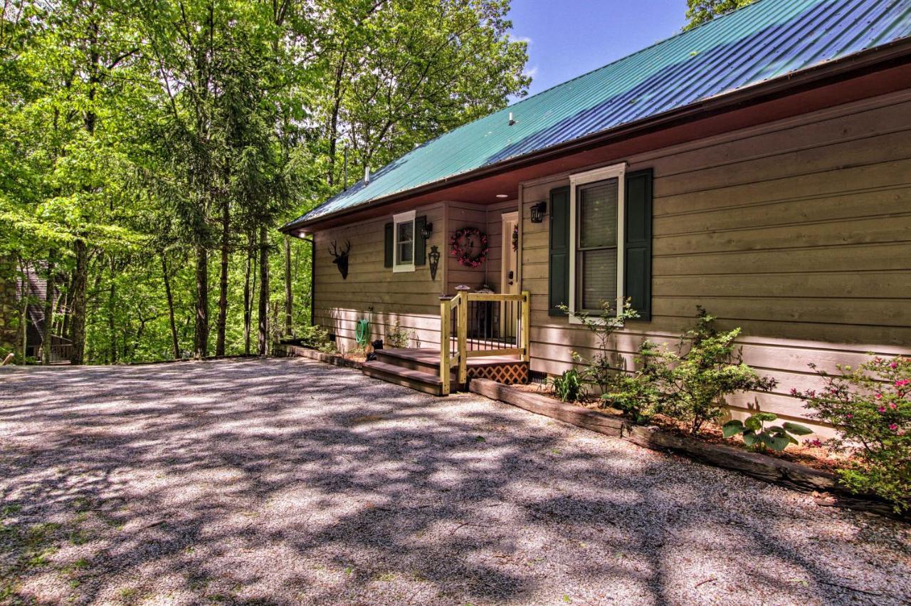 Eclectic Cabin With Hot Tub 1 Mi To Ober Гатлинбург Экстерьер фото
